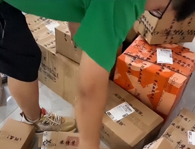 厉害！98年小伙每天2小时开网店，卖洗洁精月入5万，收入是全职工作的2倍