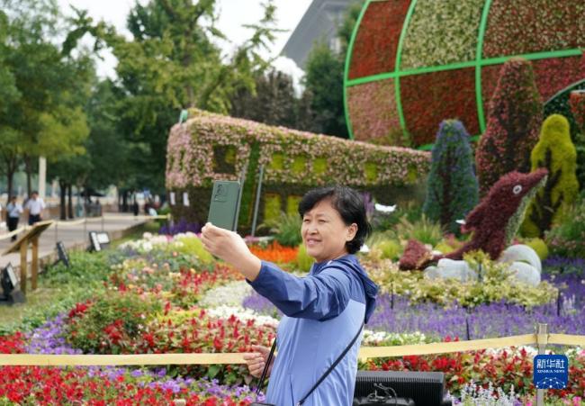 北京花團錦簇迎國慶