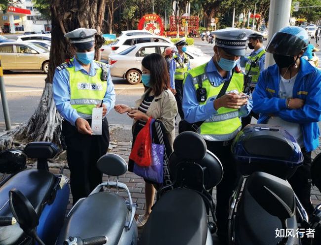 不查车不罚款，电动车、三轮车、低速四轮车上路迎来便民管理：放宽路权、免费上牌