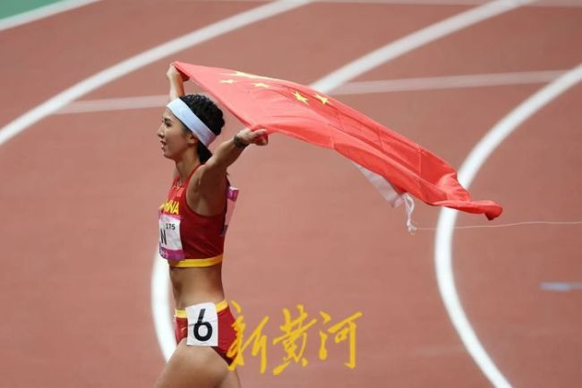 林雨薇直通奥运 夺冠后说没有吴艳妮她就跑不快