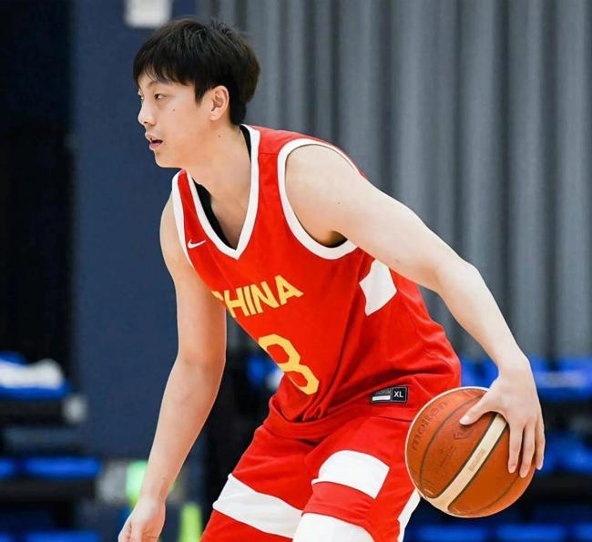 18分大逆转！中国男篮再输菲律宾。谁背锅？这三人必须问责！