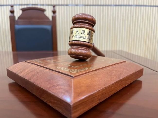 广州一准新娘长发被多剪索赔8500元 法院这样判