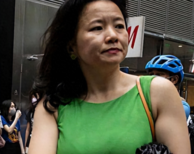 成蕾潜藏录：为美澳潜伏卖命20年