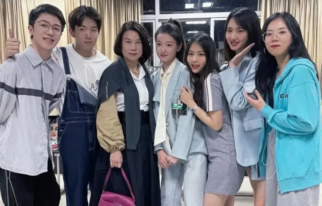 大V:小姑娘其实没说过格力坏话,没必要把孟羽童跳槽关联品德!