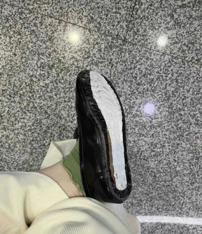 闲置太久的皮衣就不要穿了！这些问题可能会让你的皮衣变得丑陋不堪