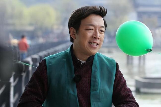 黄渤:如今很多家庭两代关系是最熟悉的陌生人_新闻频道_中华网