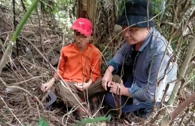 6天5夜！海南失联多天13岁男孩被找到 现场响起一阵掌声