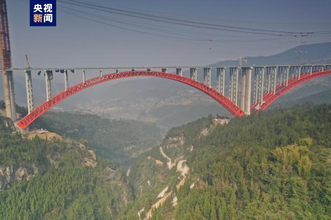 三项“世界之最” 双堡特大桥贯通