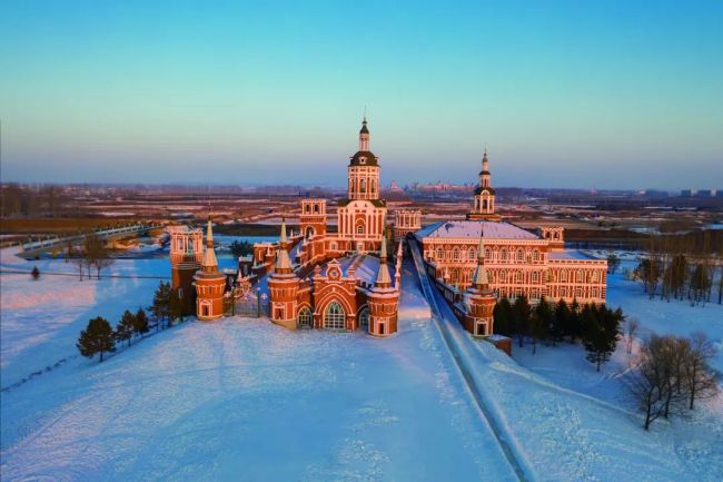 尔滨，连火车站都花式待客了！