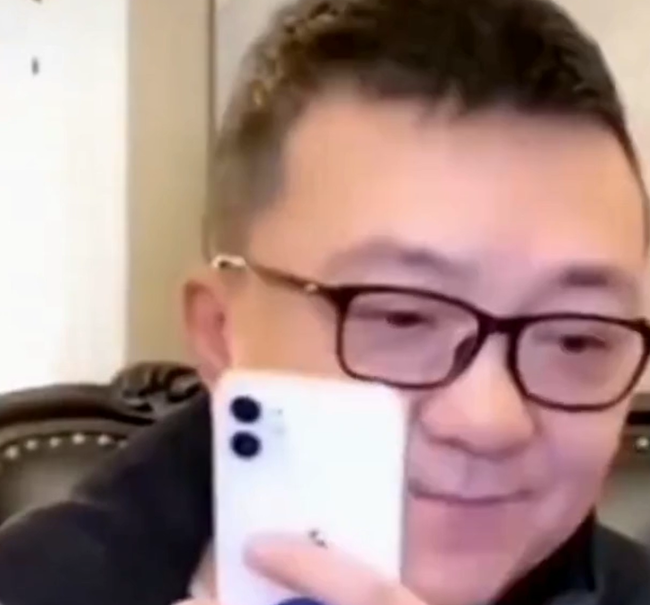 李铁执教能力如何？董路仍力挺，买球冲超，国家队被喊下课 舆论两极分化！