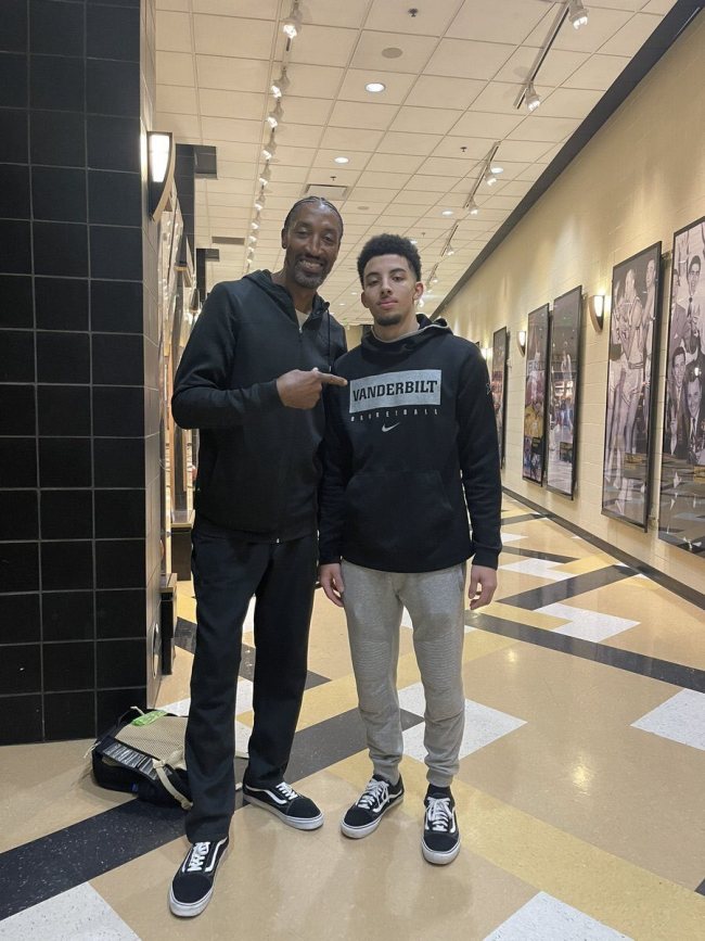 皮蓬儿子重返nba2年双向合同签约灰熊有望进入轮换阵容