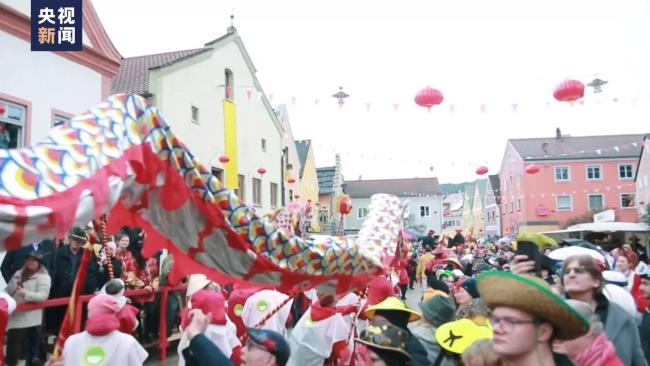 多国举行春节活动 喜迎龙年新春