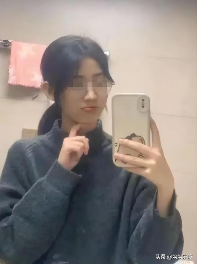 出轨女教师曾与往届学生有过不正当关系?教育部门回应