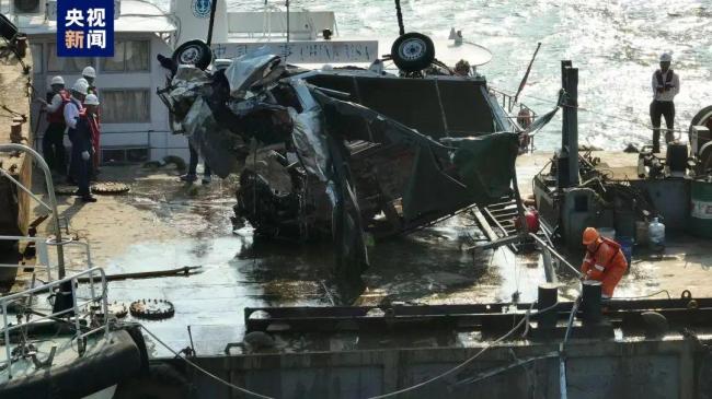 广州沥心沙大桥事故已致5死 船员操作失当致桥面断裂