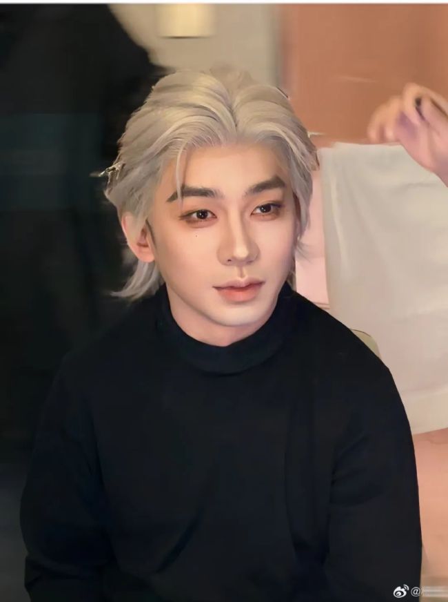 继贾玲之后内娱开始集体整容式换头这居然是杨迪