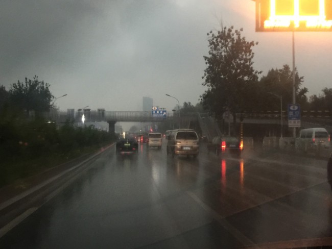 气温骤降16℃！全国多地将迎来冷空气气温多起伏