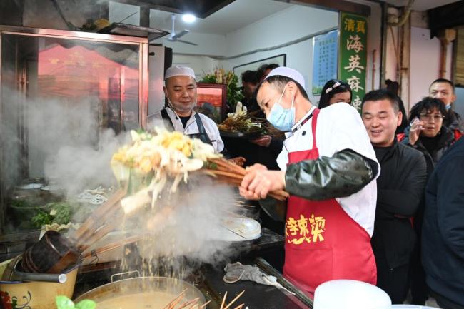 唯有美食和远方不能辜负，一场亿万人参与的寻味中国