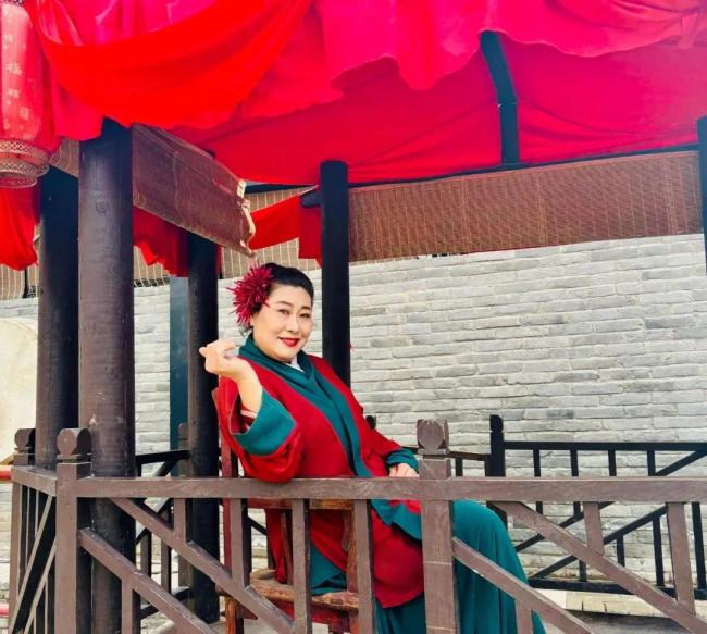 “王婆说媒”撮合成了四五十对 景区回应王婆暂别舞台：休息两天