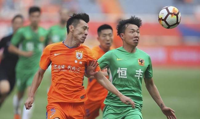 尘埃落定克雷桑是否遭遇重伤长期缺席鲁能比赛终于有权威结论