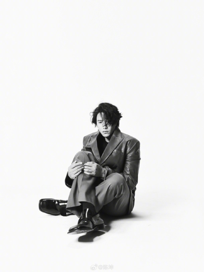 陈坤晒黑白质感大片心怀善意春暖花开3