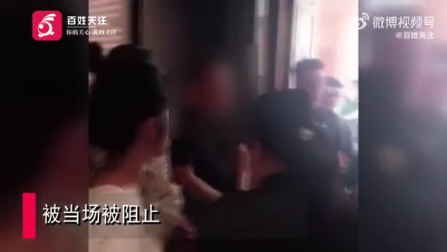 男子在博物院摸两女子胸部被抓现行