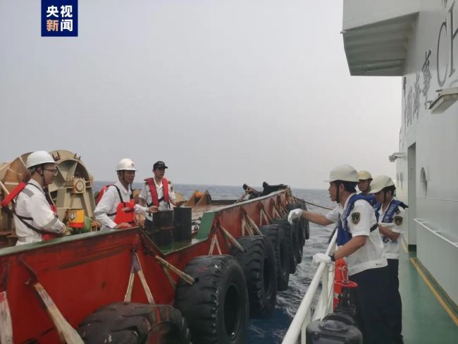 外籍货船碰撞中国渔船已致6死2失联 全力搜救进行中