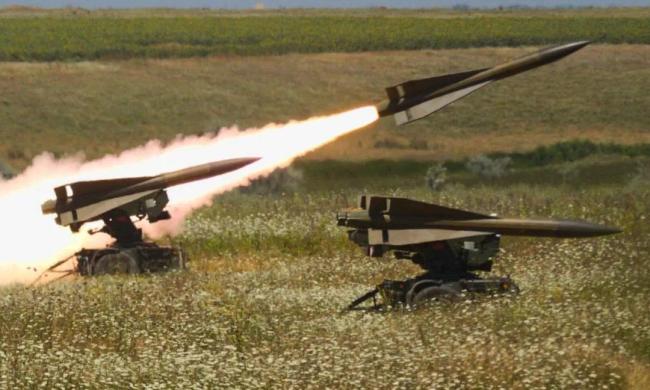 俄军制导炸弹重挫乌军 北约同意向乌提供防空系统