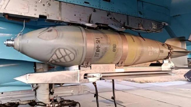 俄军制导炸弹重挫乌军 北约同意向乌提供防空系统
