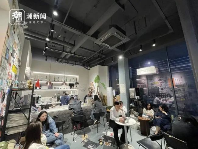 周杰伦演唱会周边小店迎“泼天富贵” 流量效应引爆消费热潮