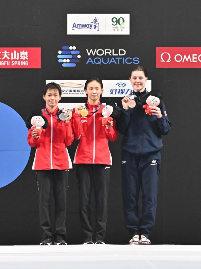 全红婵回应世界杯银牌：只要是拿金中国队拿金牌就开心 陈芋汐曾说两人互相督促进步