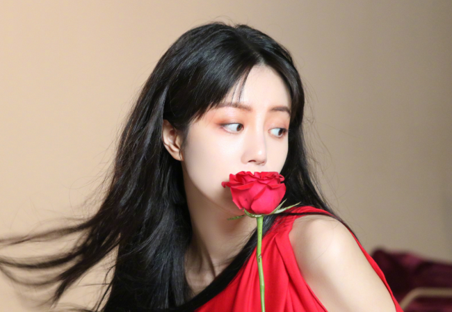 尚雯婕李溪芮聊天记录显露出二人微妙关系