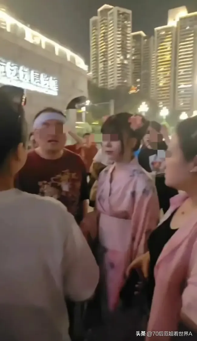 重庆市民讲述劝阻俩女子穿和服跳舞 场合不当引争议