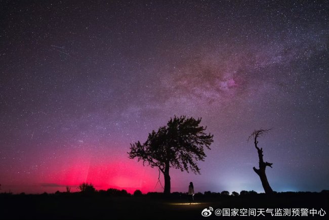 黑龙江新疆多地出现极光 超大地磁暴来了！