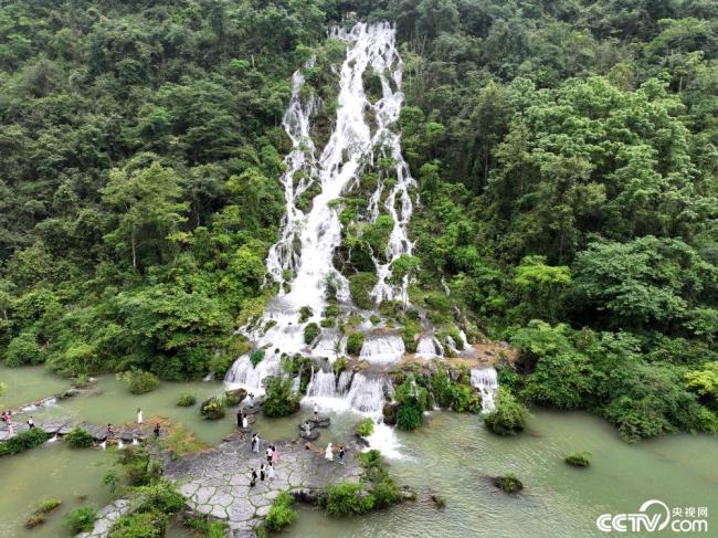 贵州荔波：山水美景醉游人