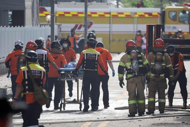 韩方初步确认17名中国公民在火灾中遇难 搜救与善后进行中