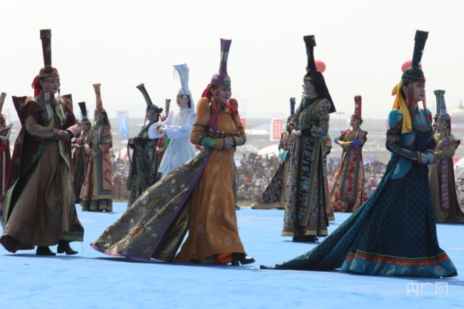 内蒙古自治区第34届草原那达慕开幕 民族文化盛宴启幕