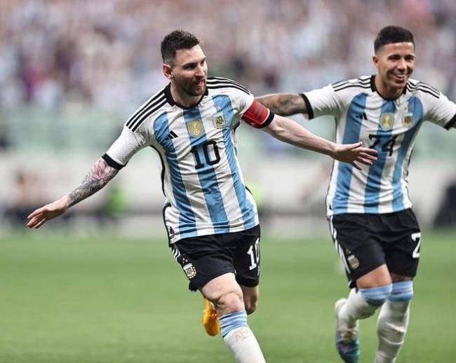 美洲杯夺冠, 37岁梅西官宣决定, 阿根廷足协批准, 安东内拉期待