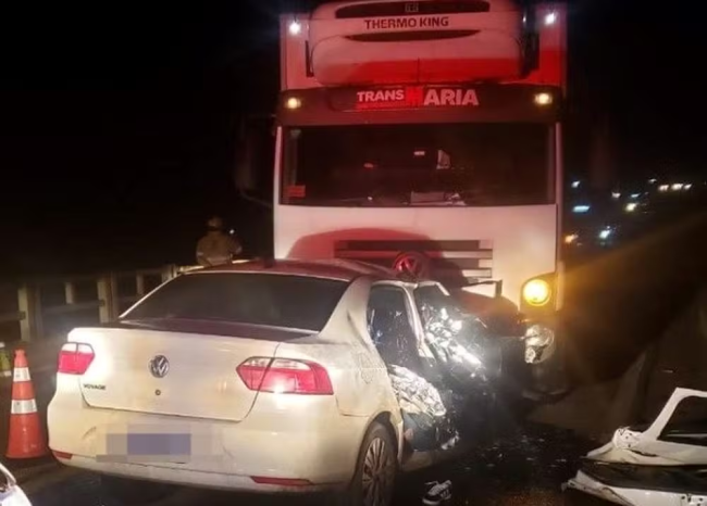 巴西南里奥格兰德州发生交通事故 致4人死亡