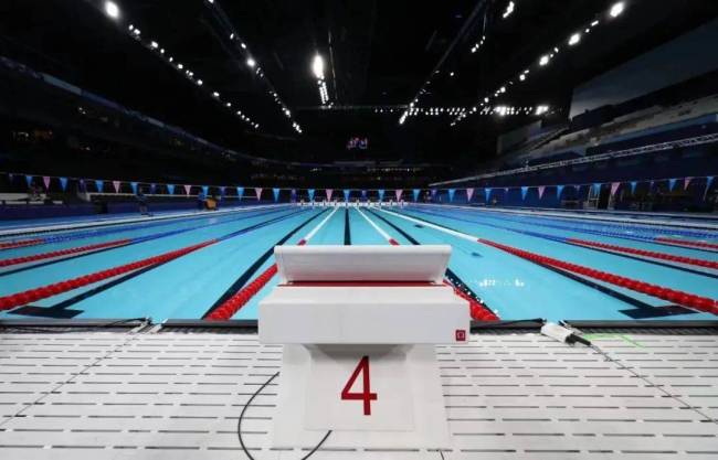 泳池好浅 巴黎奥运游泳池深度引争议