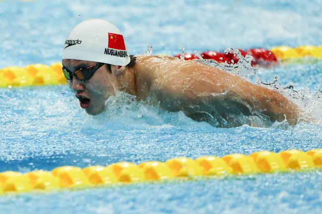 男子200米蝶泳预赛牛广盛退赛