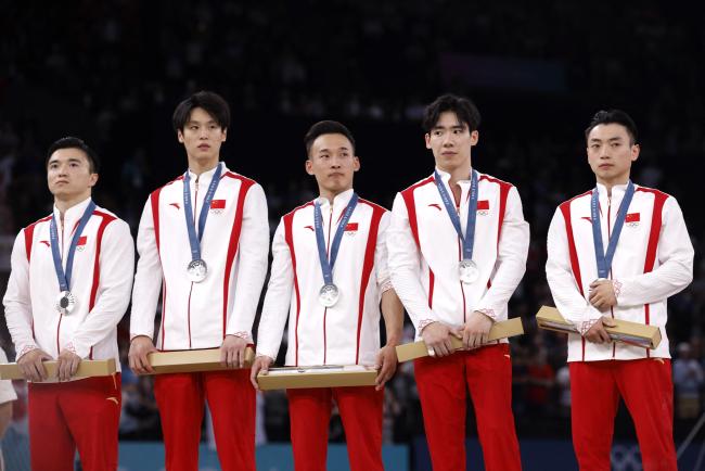 中国体操队2金5银2铜收官 巴黎奥运表现稳健