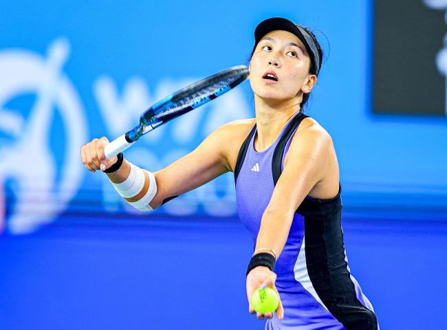 中国球员初次WTA1000赛事会师4强 金花德比创历史