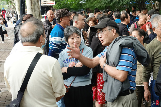 股市大热 老股民支招防“割韭菜” 明智入市避风险