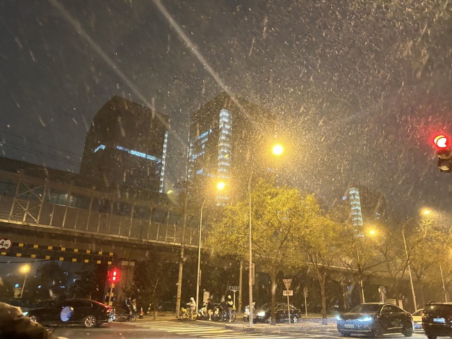 北京城区迎来降雪