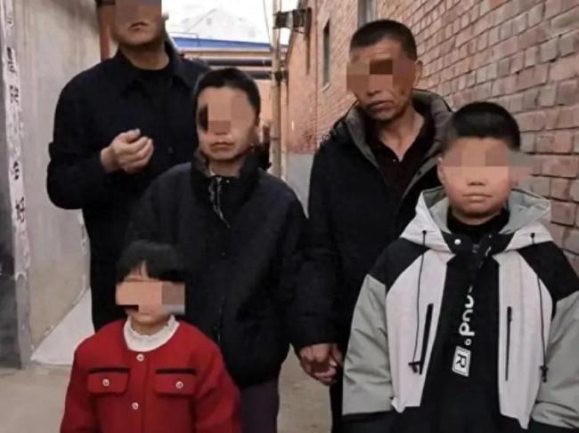 走失女硕士两个孩子成绩拔尖 13年后终与家人团聚