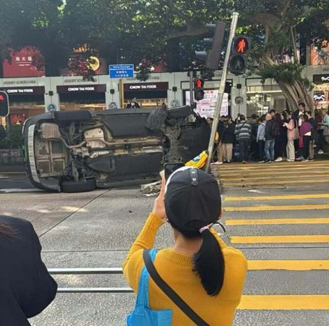 江若琳遭遇车祸：车辆侧翻爬出车外 幸运无大碍