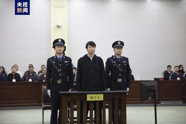 律师:上诉不会加重李铁刑罚