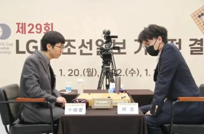 聂卫平:这次LG杯决赛是围棋界悲剧 新规争议不断