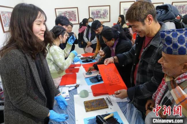 上海年畫展在尼泊爾開展 中尼文化交流添彩