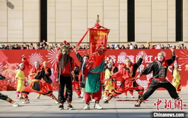 普寧英歌中國非遺館亮相 民俗展演鬧紅火